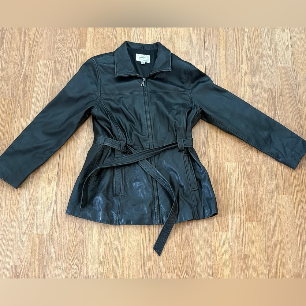 Vintage 90s Y2K  black genuine lambskin leather jacket in size large.